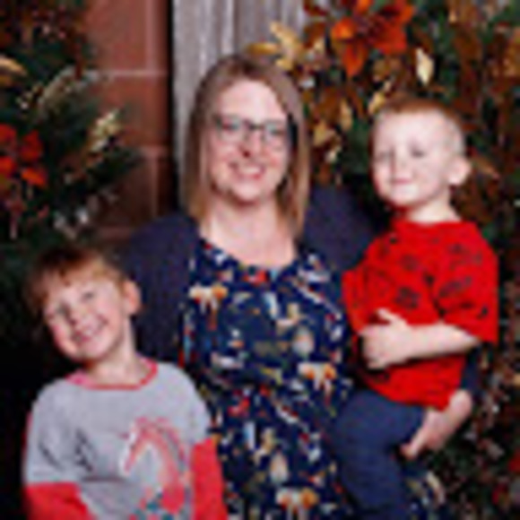 Meet your Posher, Amanda - Picture 1 of 1